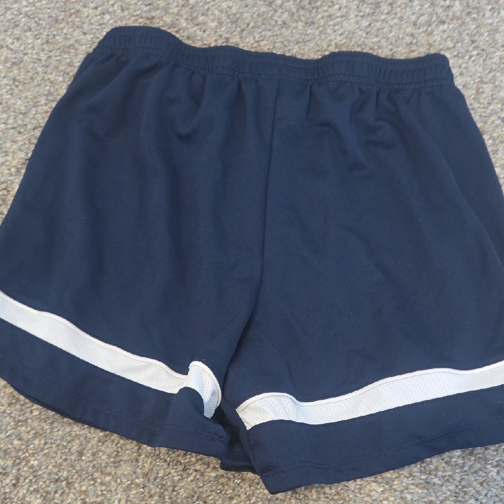 Nike Shorts Set - Black, Navy, and White - Picture 6 of 10